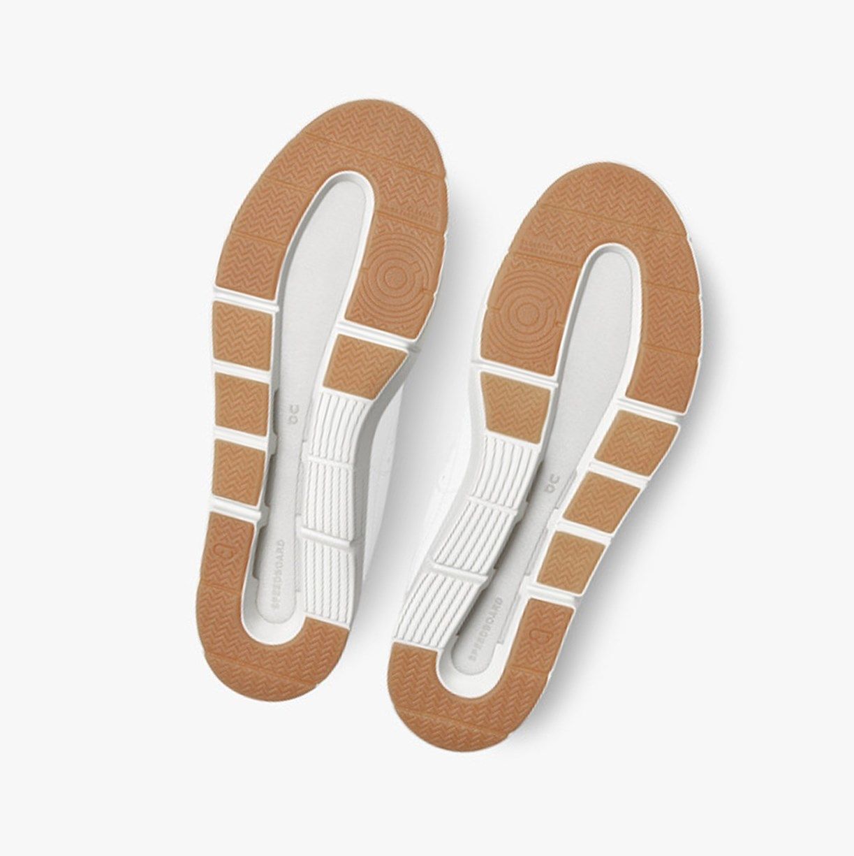 Tenis On The Roger Clubhouse Hombre Blancos Marrom | 835629DSY