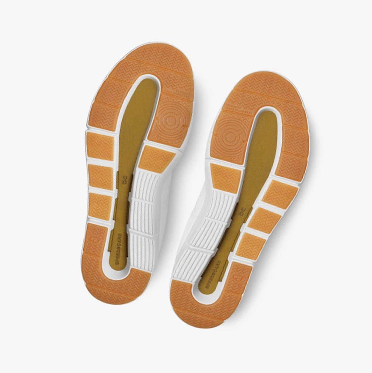 Tenis On The Roger Clubhouse Mujer Blancos Marrom | 024653DZX